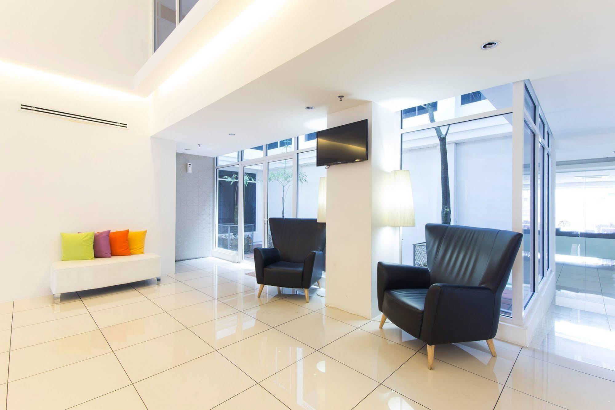 Zen Rooms Macallum جورج تاون المظهر الخارجي الصورة