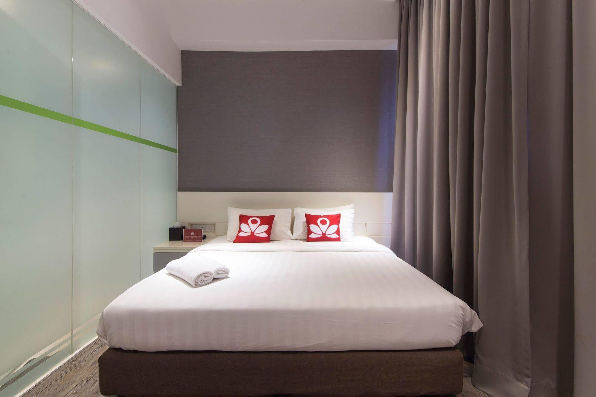 Zen Rooms Macallum جورج تاون المظهر الخارجي الصورة